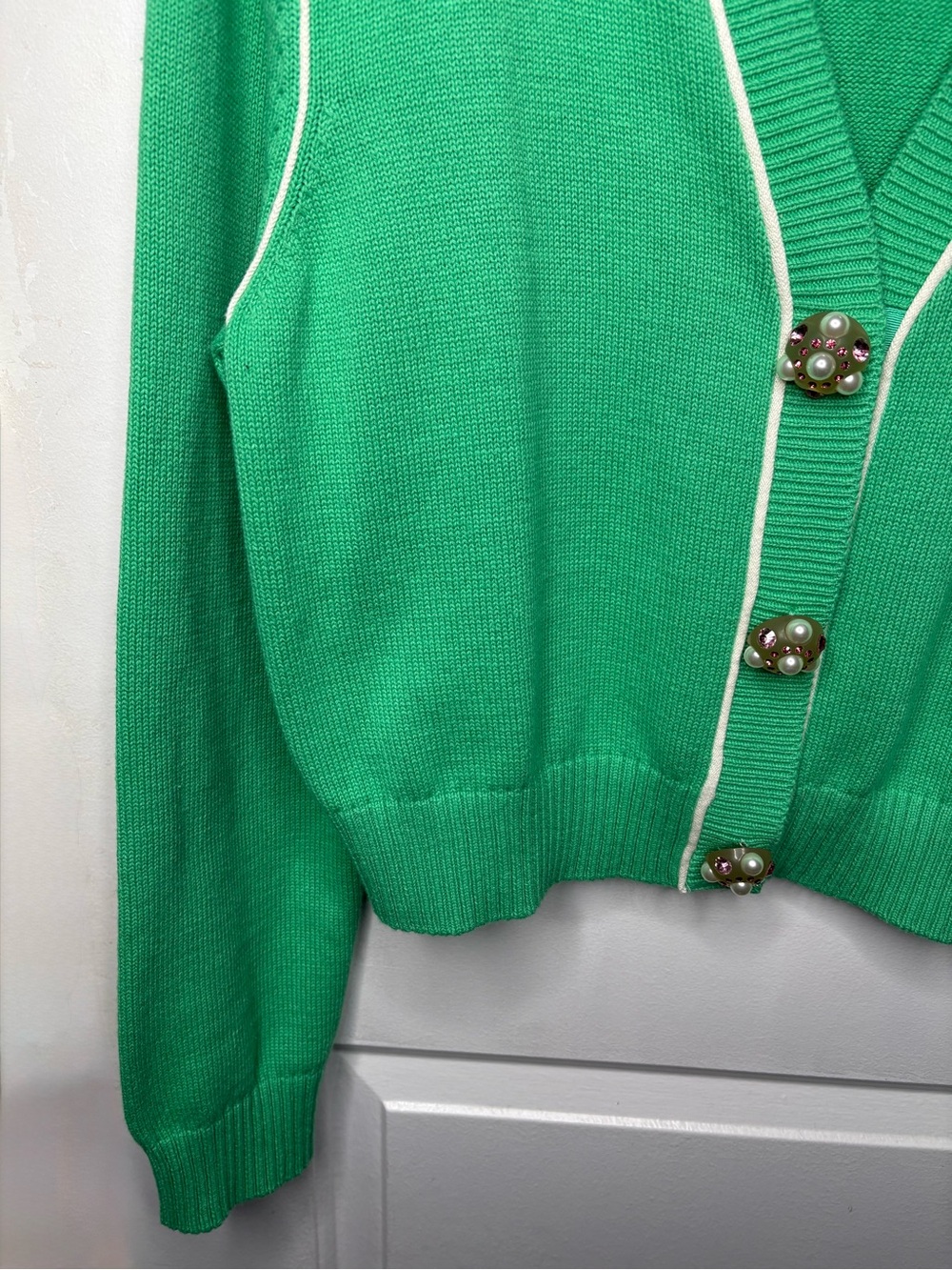 Cabi Wallis Cropped Cardigan Julep Green - Picture 3 of 13